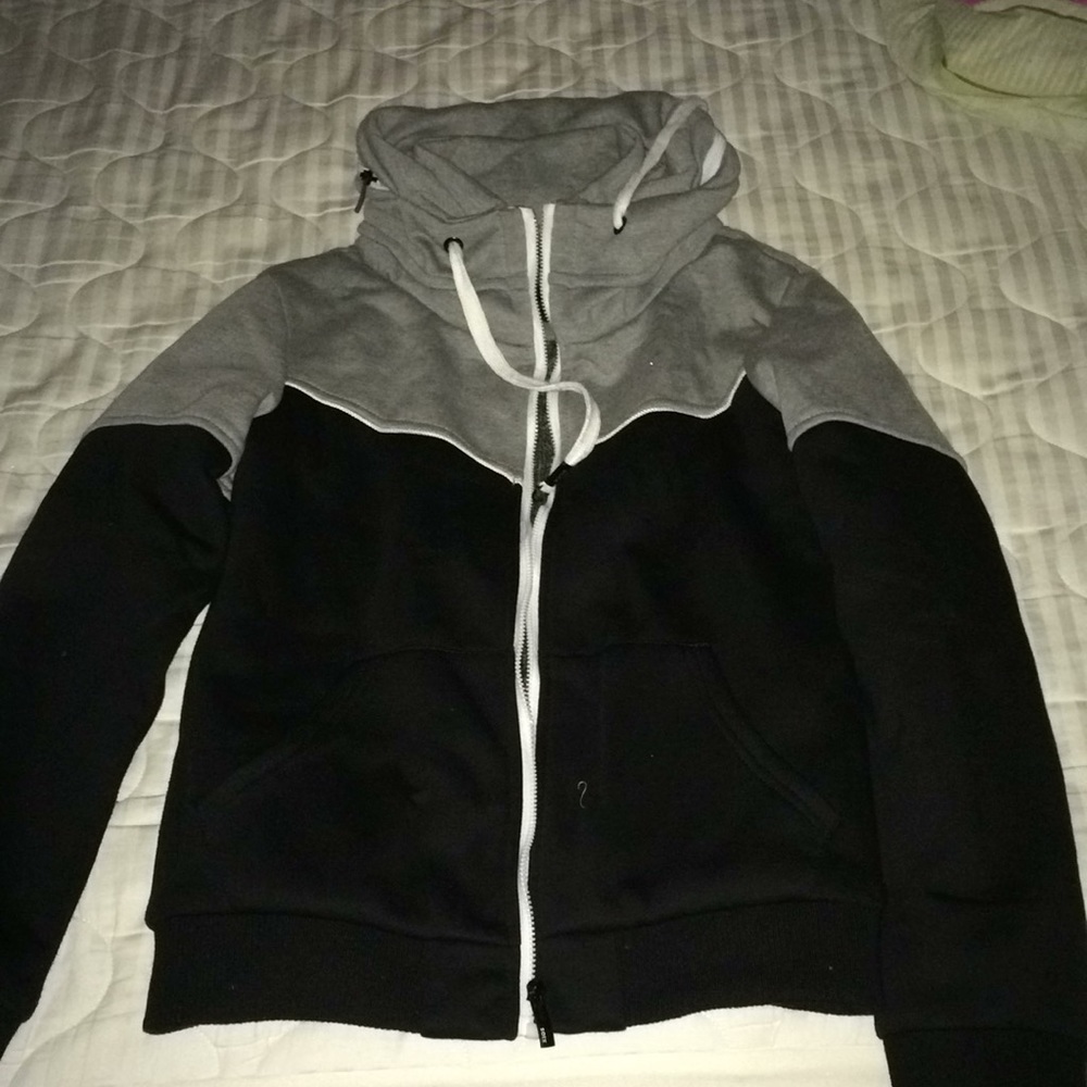 Xios New York Jacket/Sweater